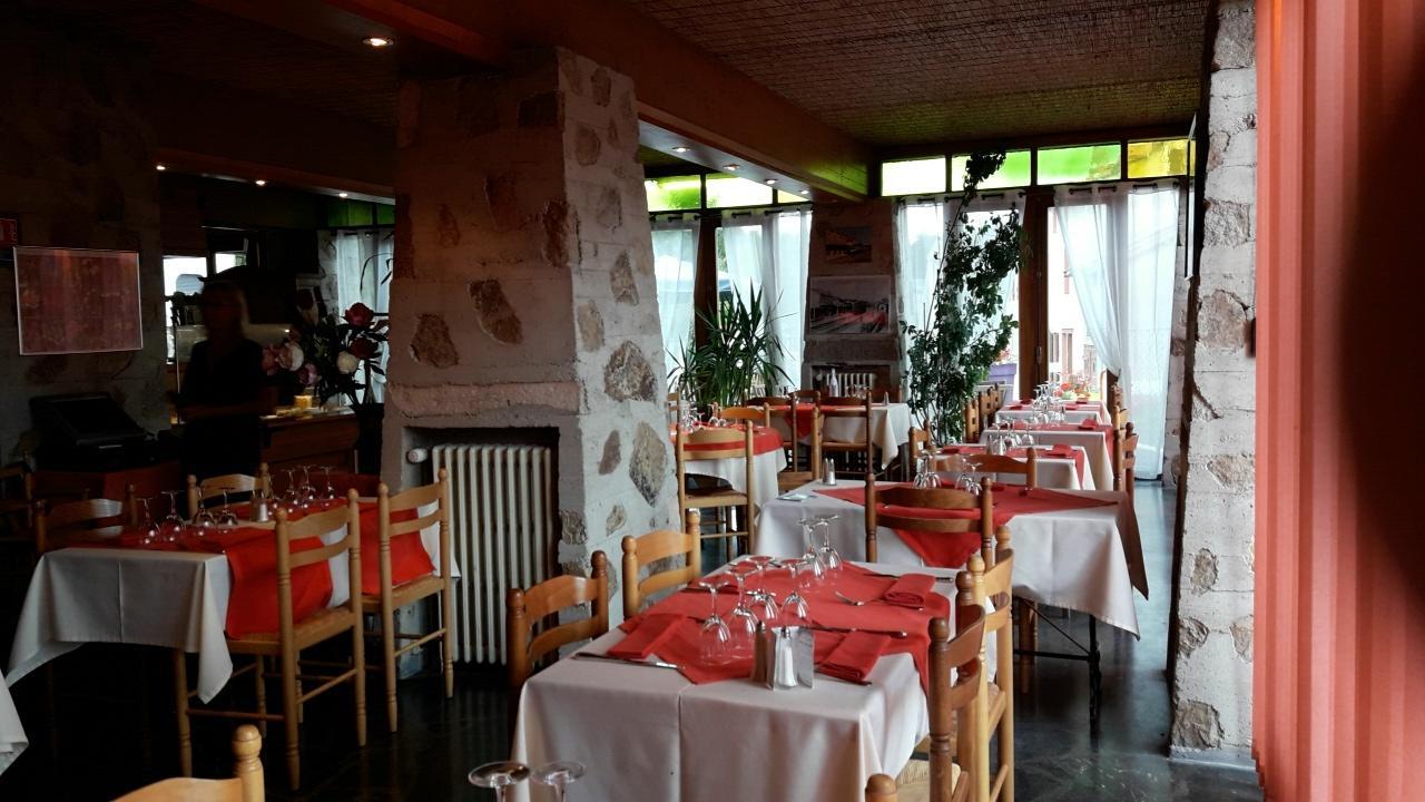 Hotel Le Chalet Sembadel Eksteriør billede